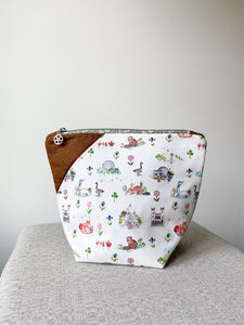 Small Pocket Bag - Montreal (Cinnamon with Green Floral Zipper)