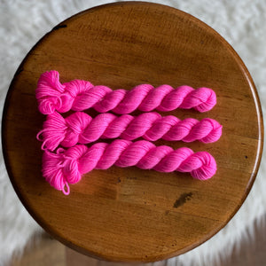 Pink Experience (Solar Sock mini skein)