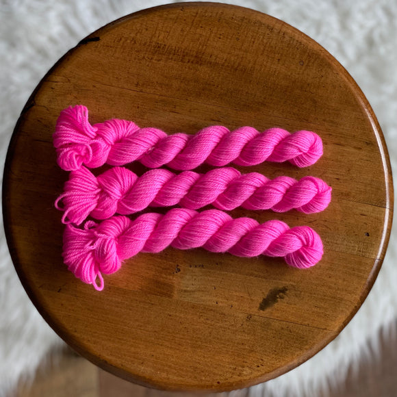 Pink Experience (Solar Sock mini skein)