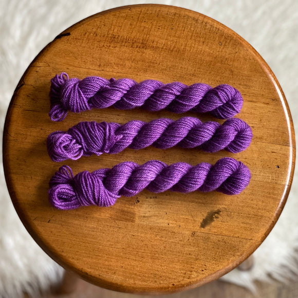 Royal (BFL DK mini skein)
