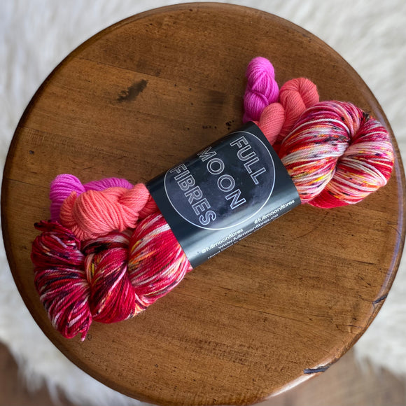 Romantasy (Solar Sock Set)