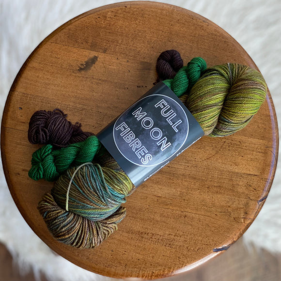 Pondering (Solar Sock Set)