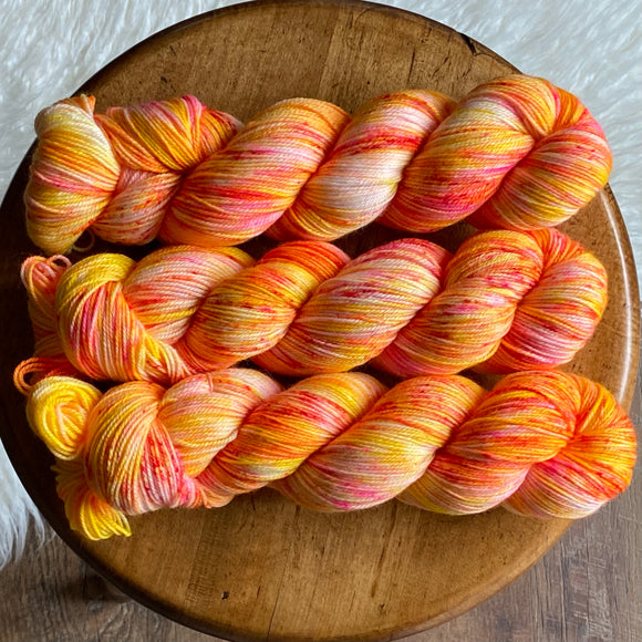 Fuzzy Peaches (Solar Sock)