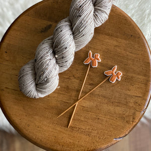 Balloon Dog Stitch Stopper (Light Brown)