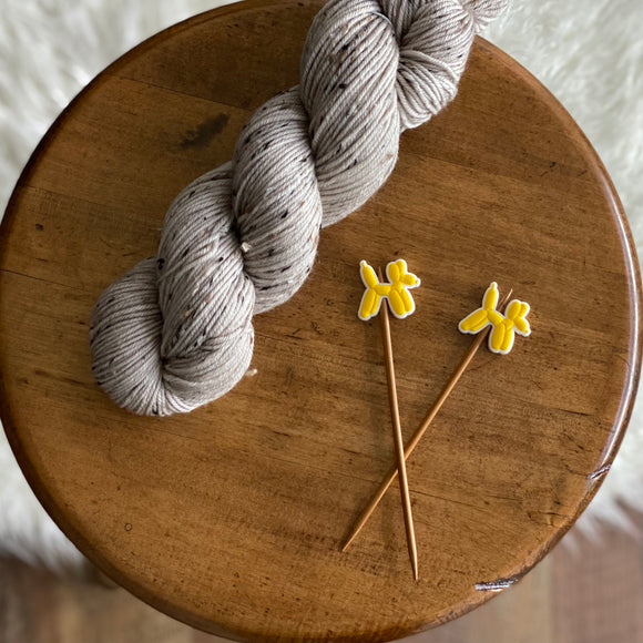 Balloon Dog Stitch Stopper (Yellow)
